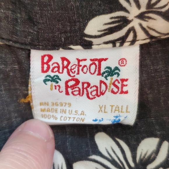Barefoot in Paradise Hawaiian Shirt XL Tall - Picture 4 of 4